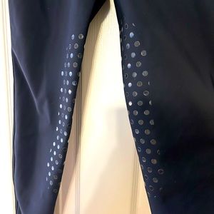 NEW WITH TAGS EGO 7 RIDING BREECHES. MADE IN ITALY . SIZE 40 WHICH IS A SMALL.